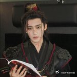 侯明昊 挑战和萧无衣对视 这段对视镜头充分凸显侯明昊细腻的演技，精准捕捉萧无衣内