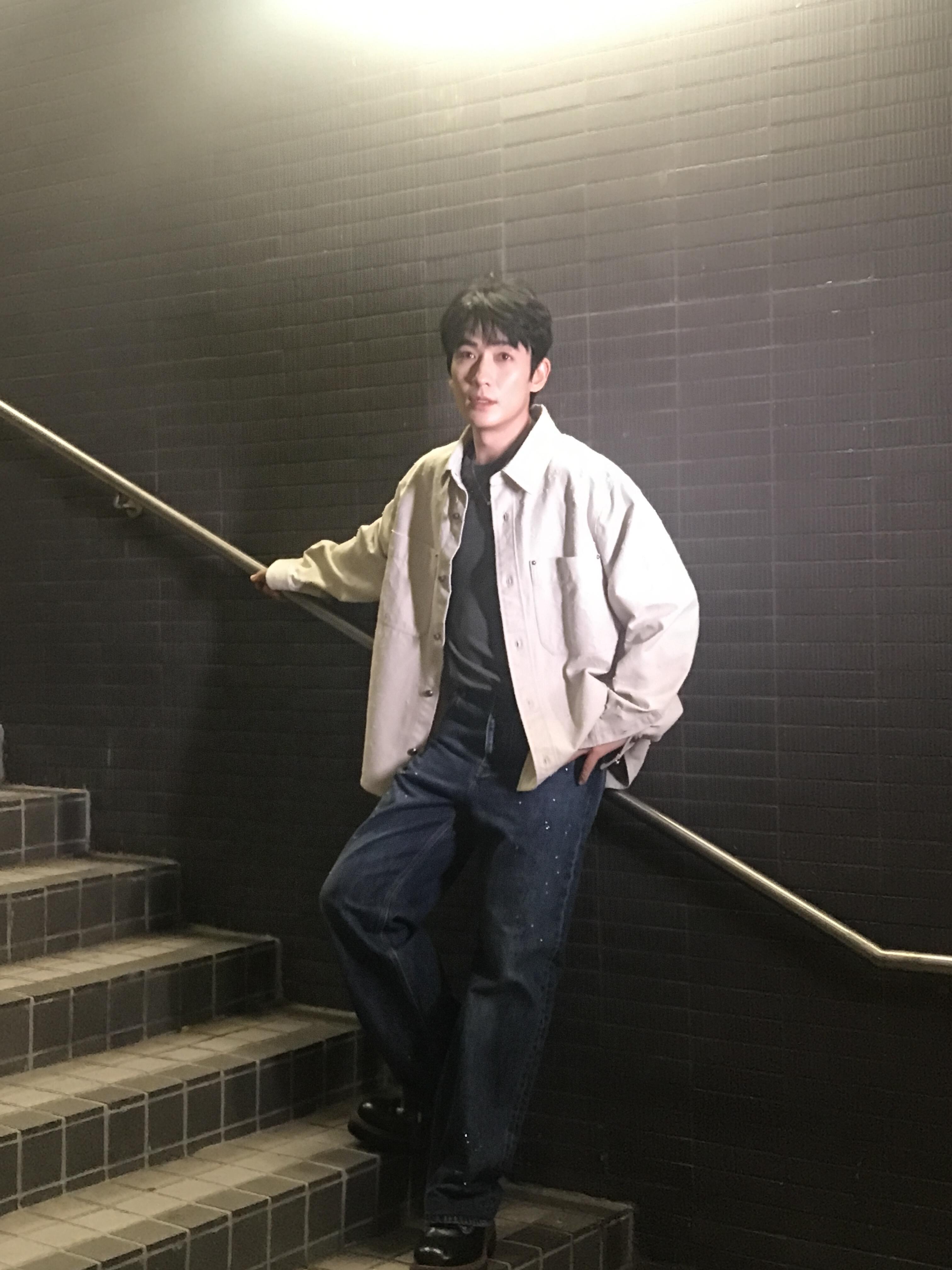 时间仿佛在此男身上倒流了……好嫩 ​​​