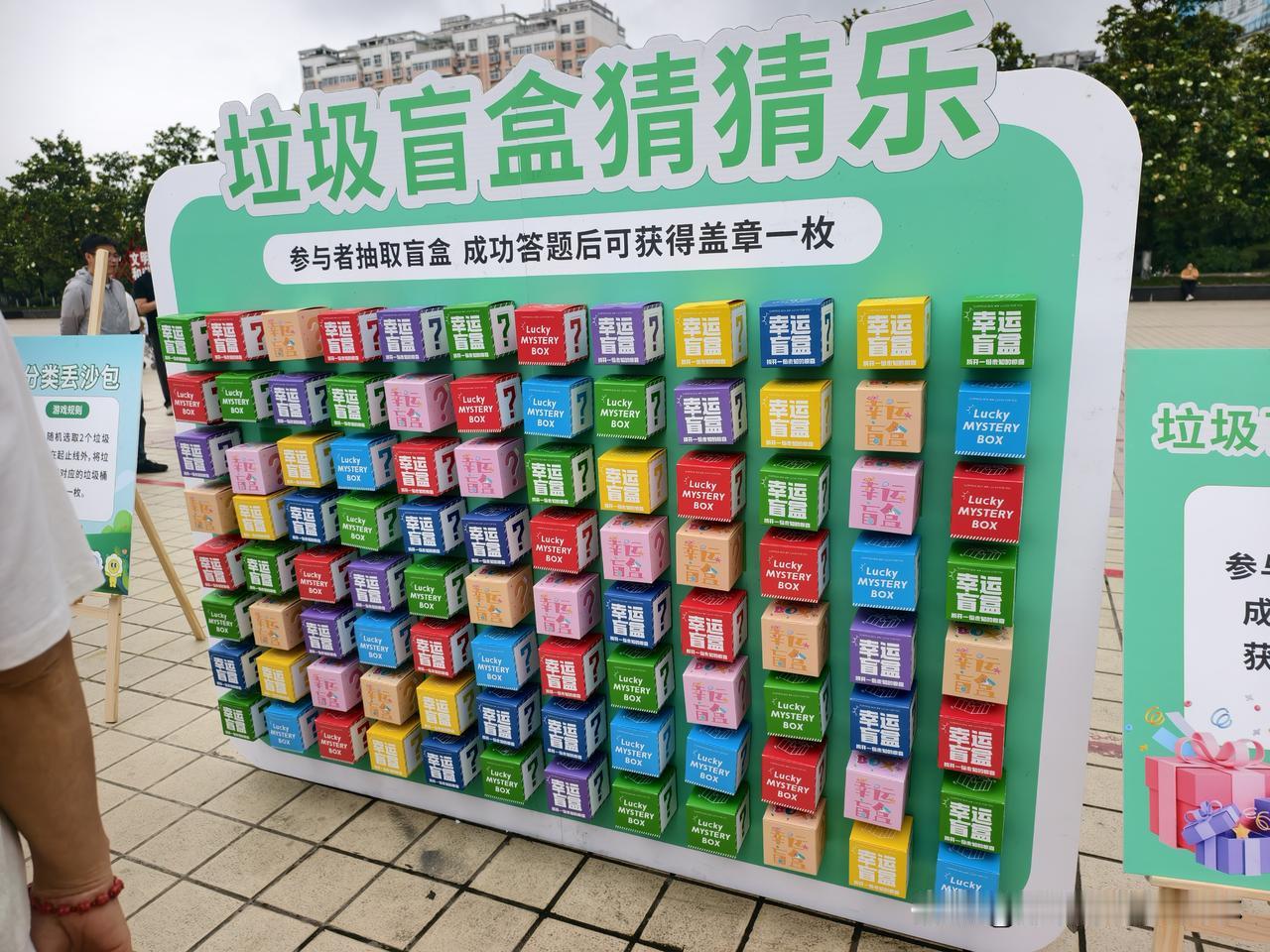你喜欢哪个生态环境不错的城市我很喜欢安康，这里的生态环境真是不错。汉江绕城而过，