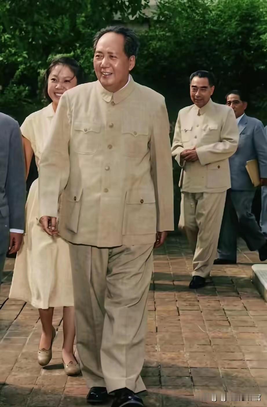 伟大领袖毛主席，指引我们向前进[福][福][福][福][福][福][福][福][