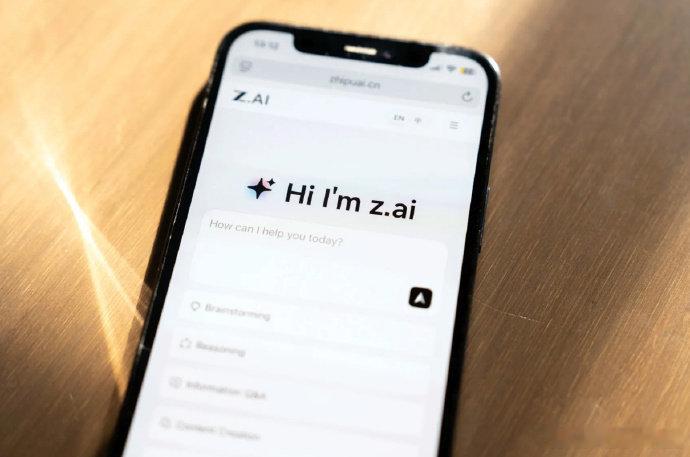 曝智谱大型AI数据中心采用国产芯片【曝智谱建成大型AI数据中心：全部采用国产芯片