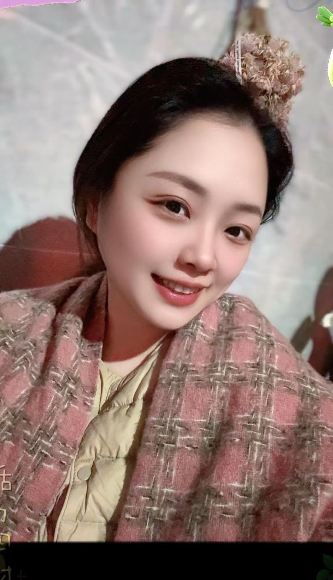 平安是顶级的富贵局  别嫌日子沉闷  那不是平庸  是岁月静好