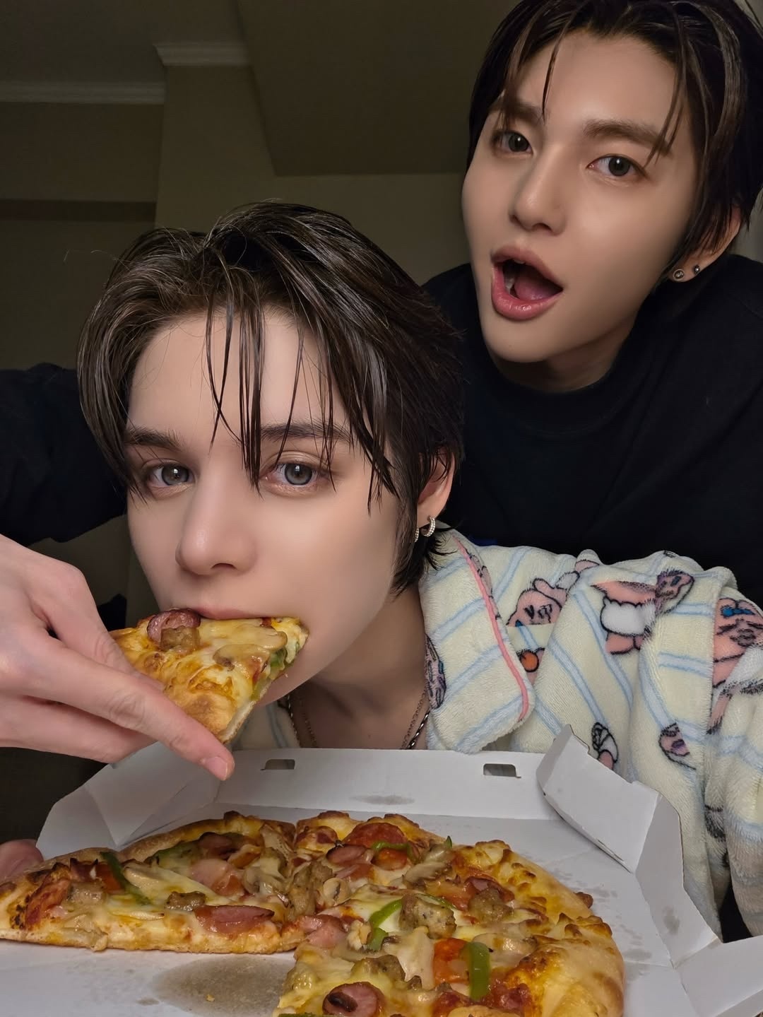 SMTR25 ins更新日常照🍕🧃🍞✨ 