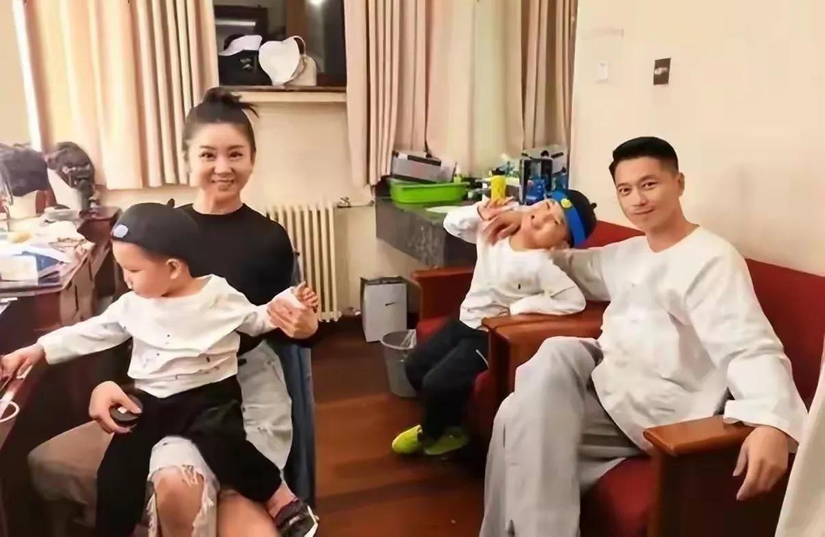 李小萌放弃事业嫁给王雷，到底值不值？目前来看，物超所值！作为王雷背后的女人，李小