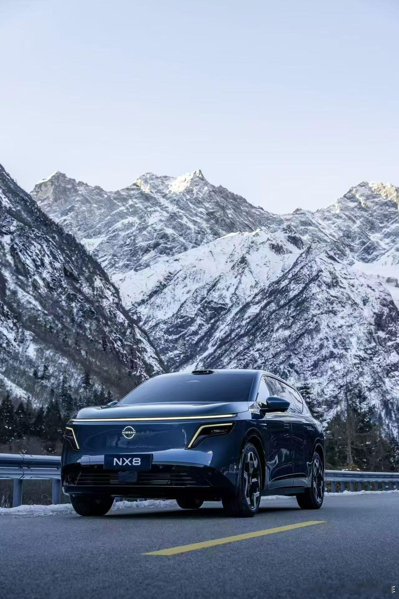 纯粹的设计无需多言，正如雪山不必解释它的壮阔。我们途经、邂逅、继续向前，带一身风