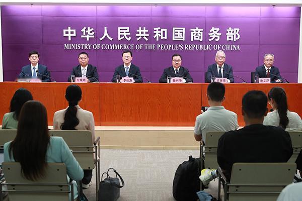 商务部流通发展司负责人解读《关于加快零售业创新发展的意见》近日，商务部会同国家发