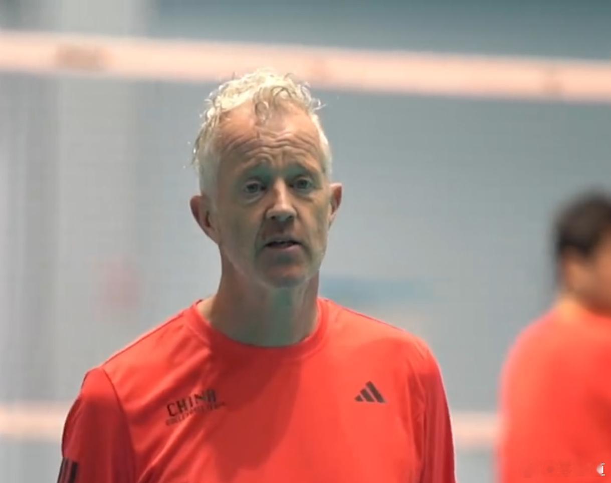 国际排坛动态中国男排传：库泽博鲁正在“挖”瓜男主帅海宁 埃尔多安在 Sports