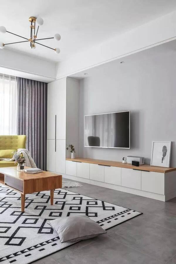 据说，广东广西海南三省没有多少人看电视，许多家庭连电视机都卖了。
是不是真的不知