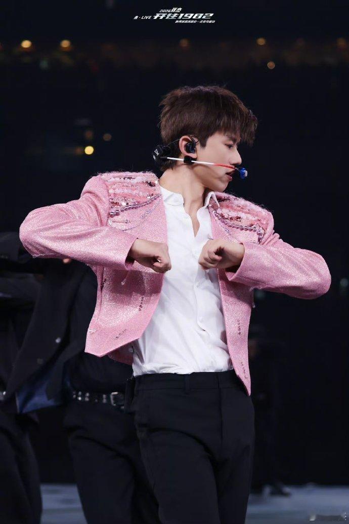 国粤无双拟邀嘉宾阵容时隔三年张杰再上音乐类综艺国粤无双拟邀张杰加盟，这位华语li