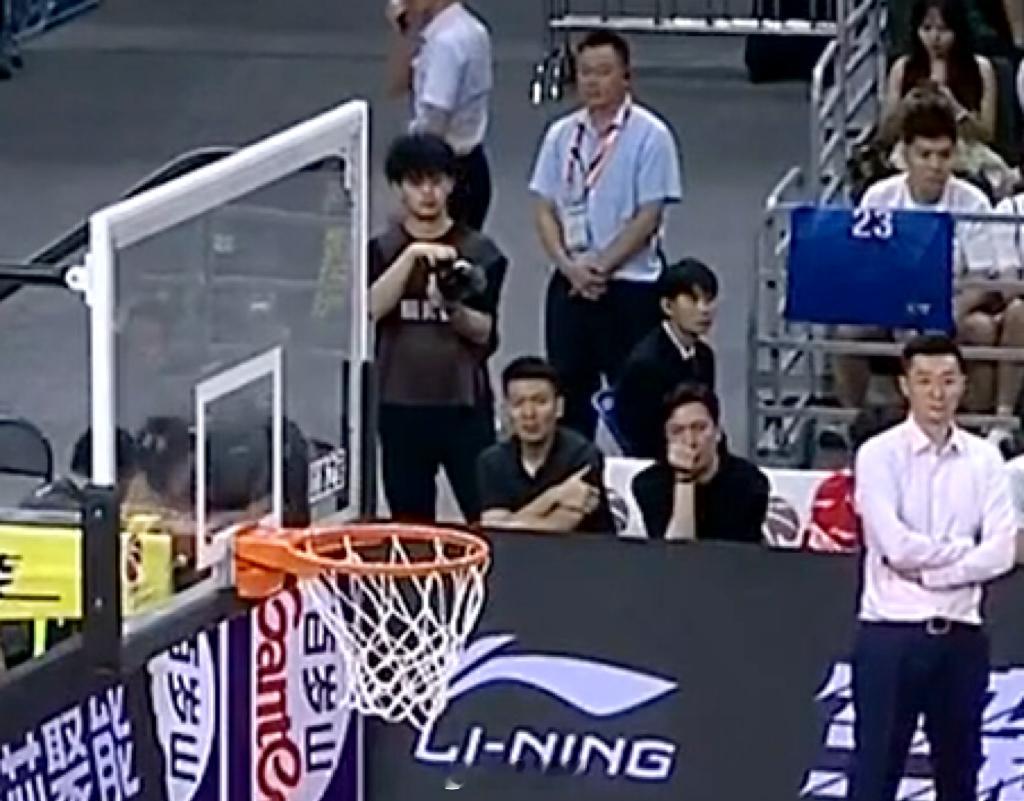 是收获好多皂片儿的一个客场谢谢各位鹏友🙇‍♂️❤️#cba30年##新疆男篮#