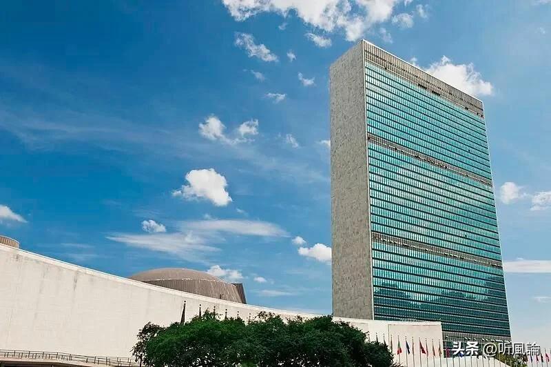 美国华尔街日报说，日本首相高市早苗星期二在联合国大会说话时，要求把联合国宪章里把