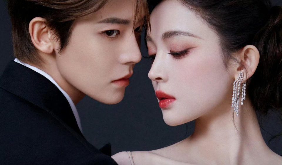 侯明昊娜扎最新双人大片，谁懂这两张脸同框冲击力有多强！！