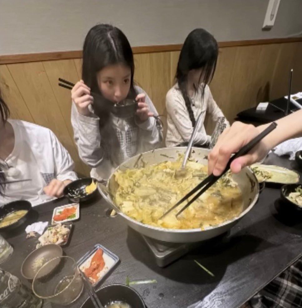 我的理想型是吃饭很香的人 