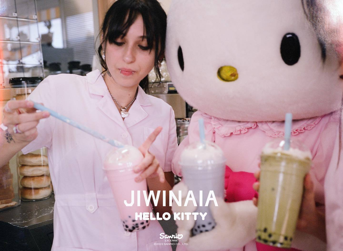 JIWINAIA × HELLO KITTY 