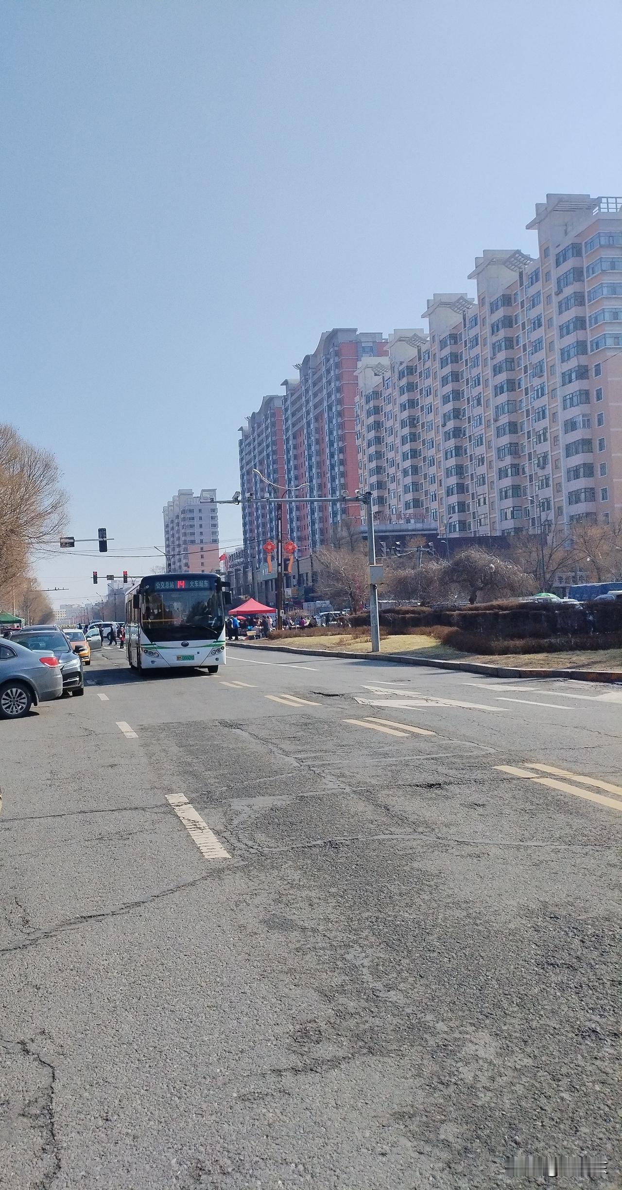 日本之所以挑衅中国，最主要的原因，是以下几条。
   一是美国的怂恿和支持。美国