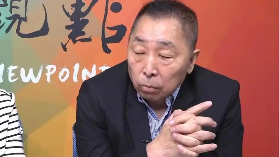 “强而不全，算哪门子真强？”台湾名嘴唐湘龙这话，简直是往热热闹闹的舆论场，泼了盆