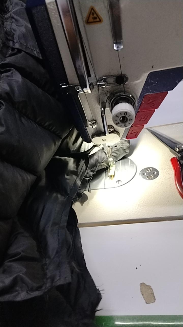 风雨不误的打工人，早晨雨哗哗地下，我开着我的小四轮，依然坚持上班！