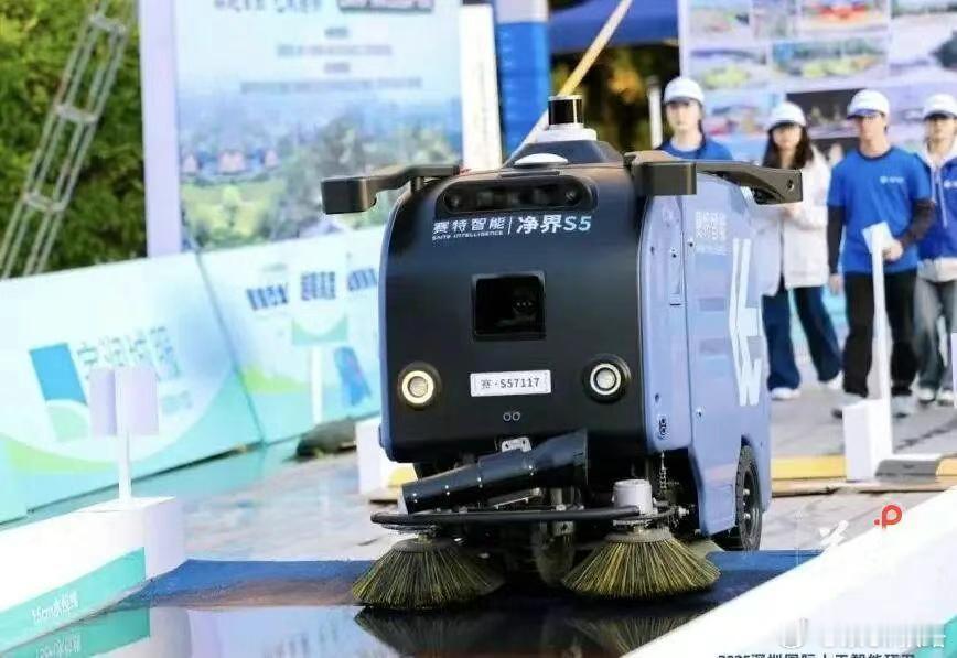 不说不知道，原来还有一款有自动驾驶功能的车叫 净界S5大v聊车