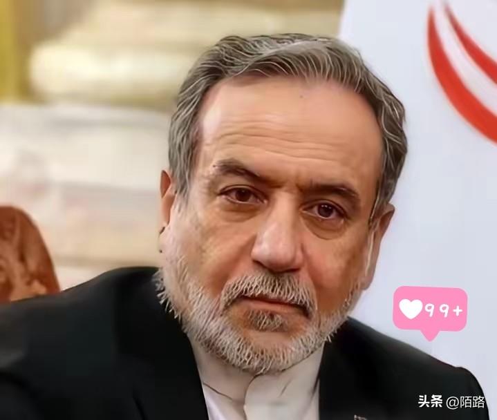 伊朗这波硬气了！

刚被美英联军空袭，德黑兰没急着哭惨，反手就拨通了沙特、阿联酋