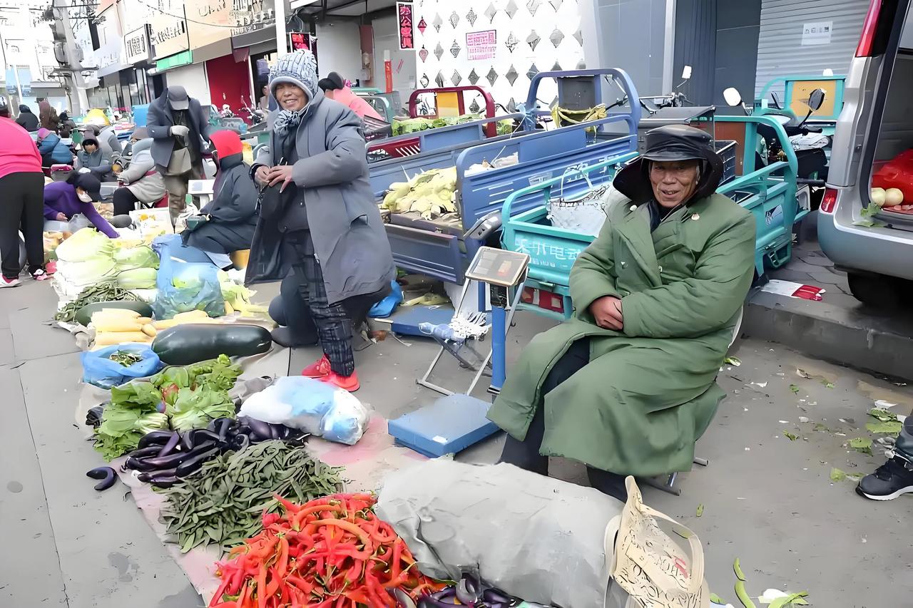 不知道今年冬天的青菜咋这么便宜。真不知道是该高兴呢，还是该担忧呢？

早上去自由