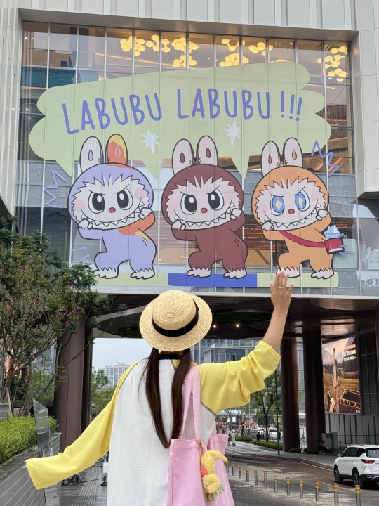 重庆。。。。。目测这里明天有一亿人来。。。