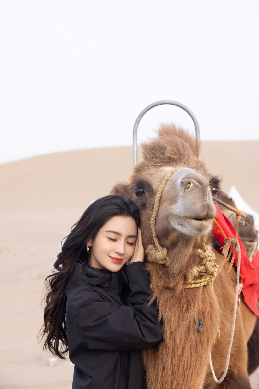 angelababy angelababy “你既是那美丽的日出，美好而又干净，