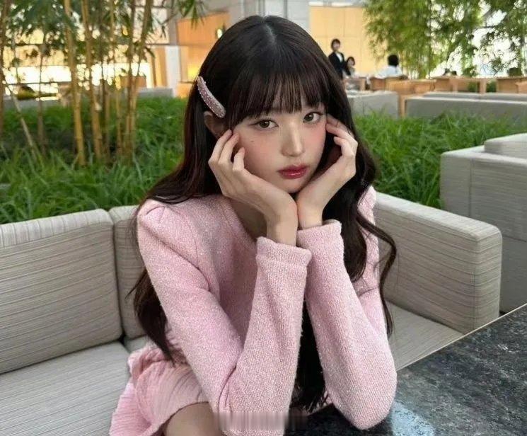 张元英全款拿下汉南洞江景别墅，21岁，没贷款，没靠家里。韩娱顶流的小区，金泰希、