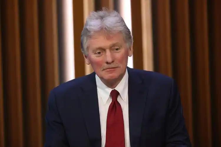 导弹直接炸向俄罗斯本土，佩斯科夫当场撕毁停火议程！眼看就要和谈了，英国人却在背后