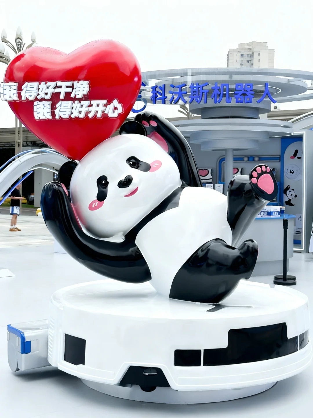 重庆人都接到通知了嘛……万象城惊现……