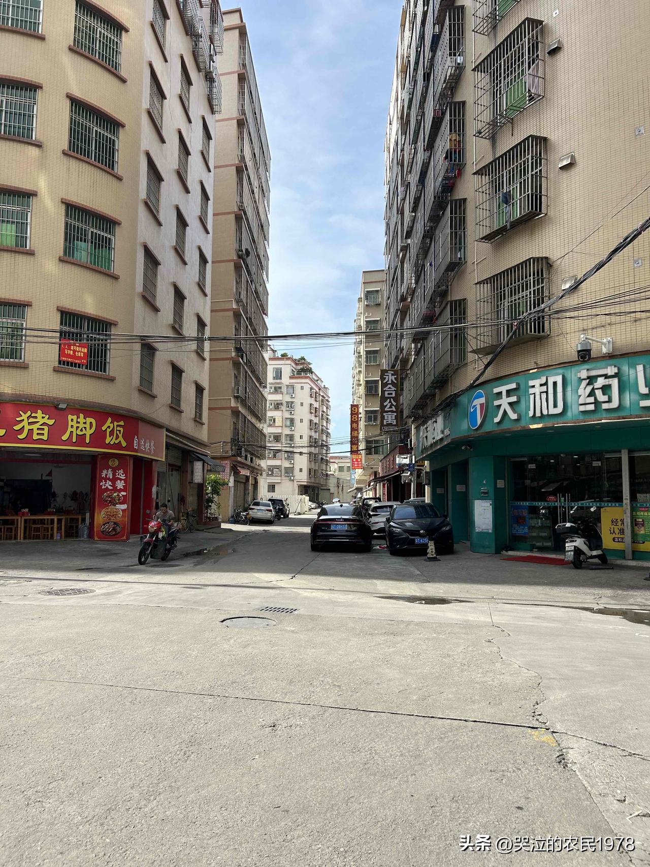 有条友告诉我说：横栏镇四沙市场这一带三四百元一个月的租房很多。
我今天专门坐了几