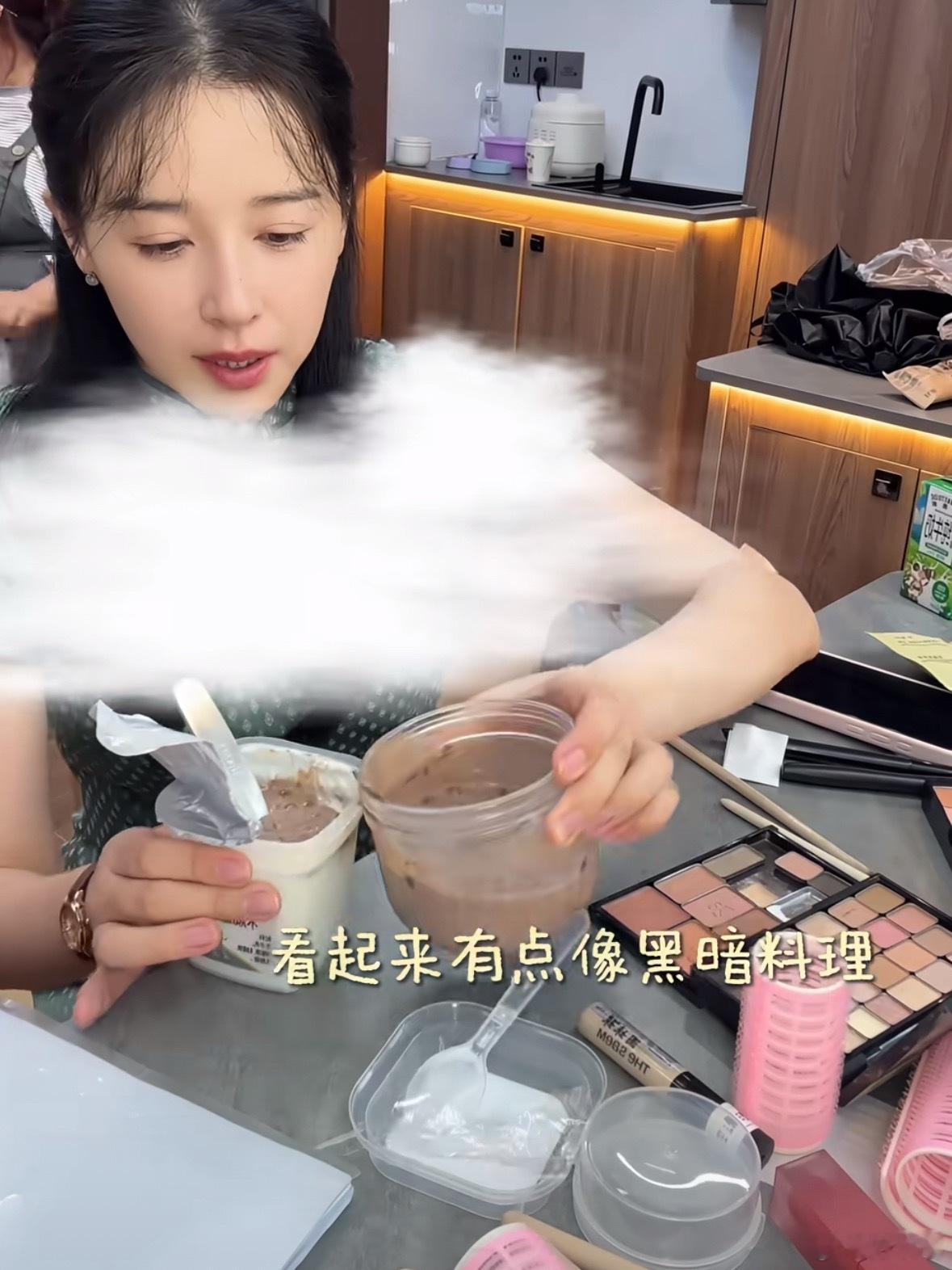 阚清子分享下100斤的餐食终于下百了，清子分享下100斤的吃饭思路，用的就是很火
