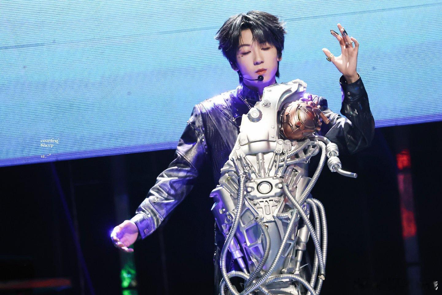 张桂源杨博文双主舞组合对我眼睛很好爱豆就要舞台表现力太好了 