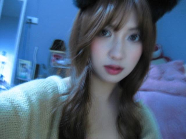 瞳孔和心跳的距离 在与你对视时。