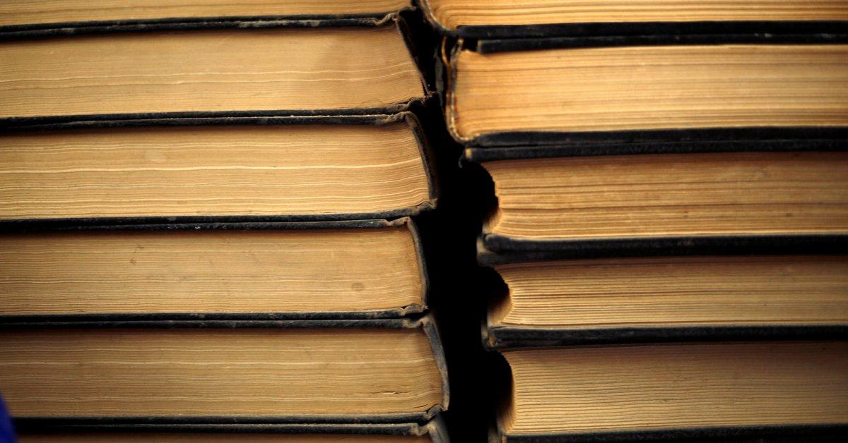 [To learn English]
A group of major book