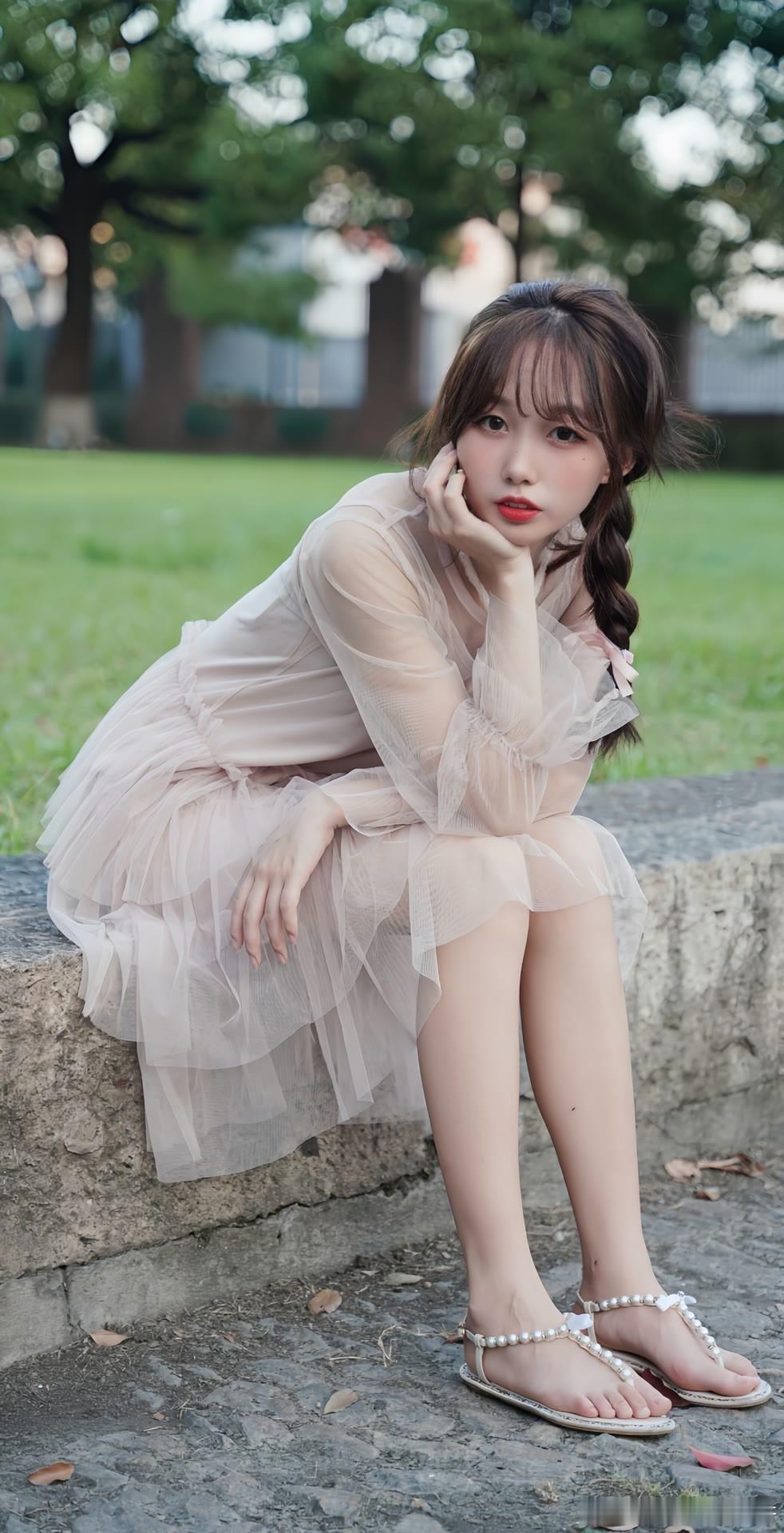 裸足凉鞋，纱裙很美～ ​​​