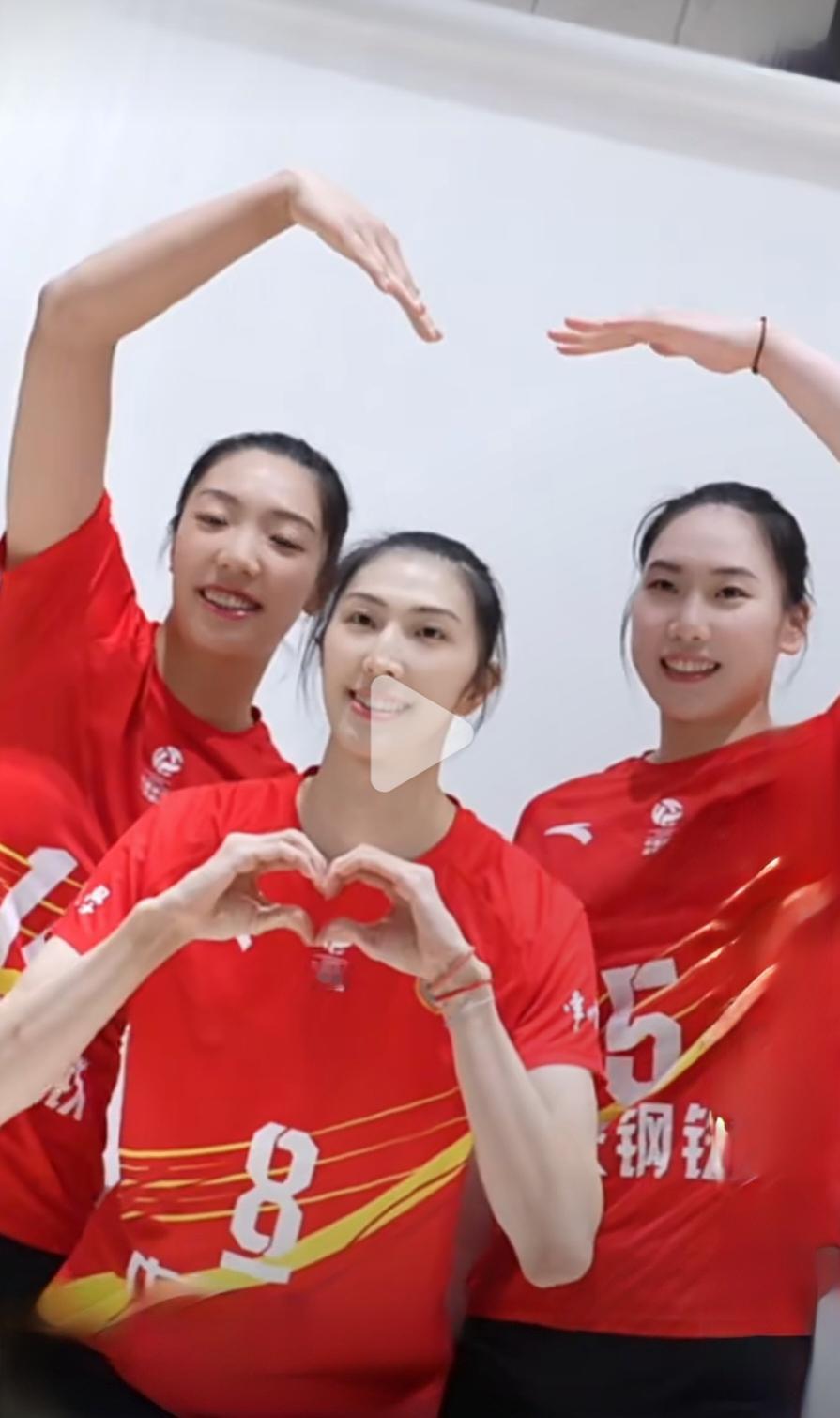 中国排球超级联赛  这个赛季，江苏中天钢铁女排以全新的面貌亮相。新的阵容新的起点