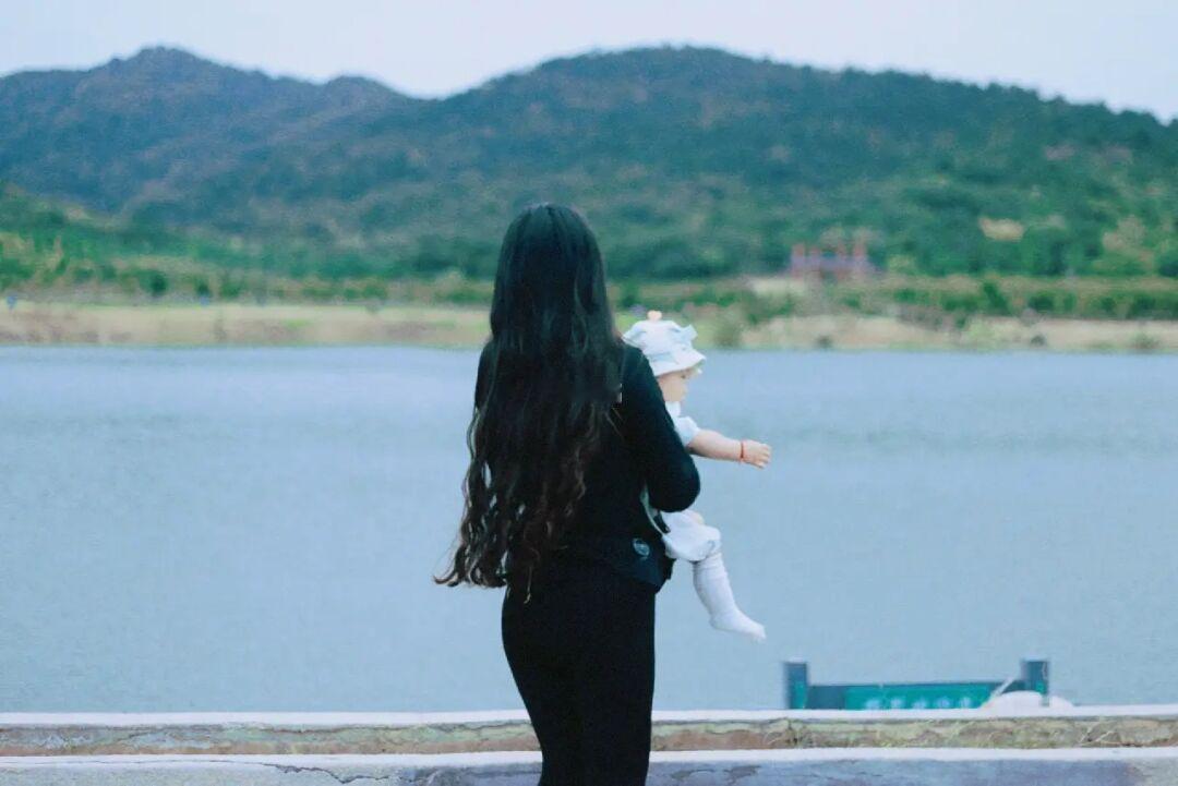 成为妈妈意味着什么⁉️这是我听过最好的答案
