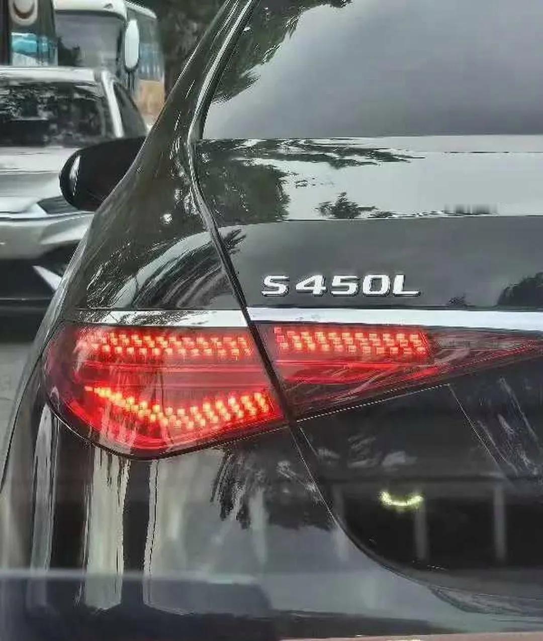 我本来也想预订这款车，直到看到这个做工，后来我考虑还是放弃了[狗头][狗头][狗