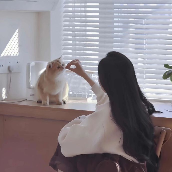 ☕️用嘴道歉的人不值得交往，用行动道歉的人，遇到一个就要珍惜一个。 