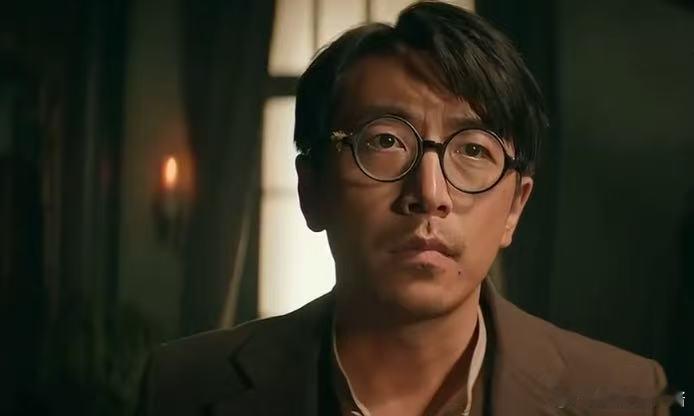 唐探1900在玩一种很刀的sketch  不看唐探1900这段我真的会伤心，费洋