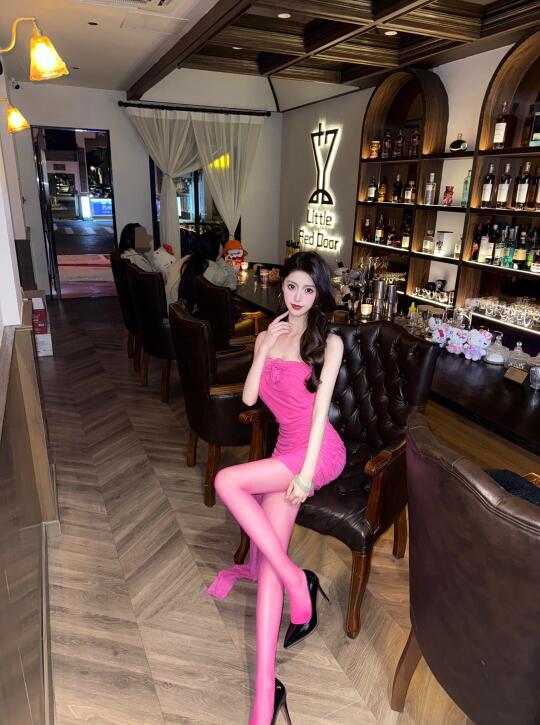 苏州清吧｜首家hellokitty bar超出片