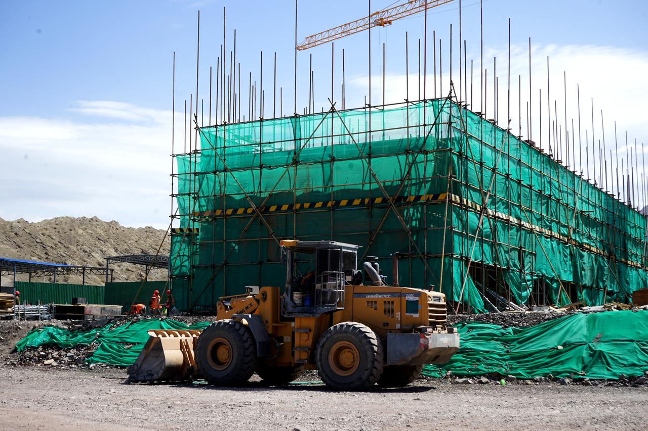 福建永安抽水蓄能大坝施工发生的质量问题 
     山体锚固工程是属隐蔽项目，分