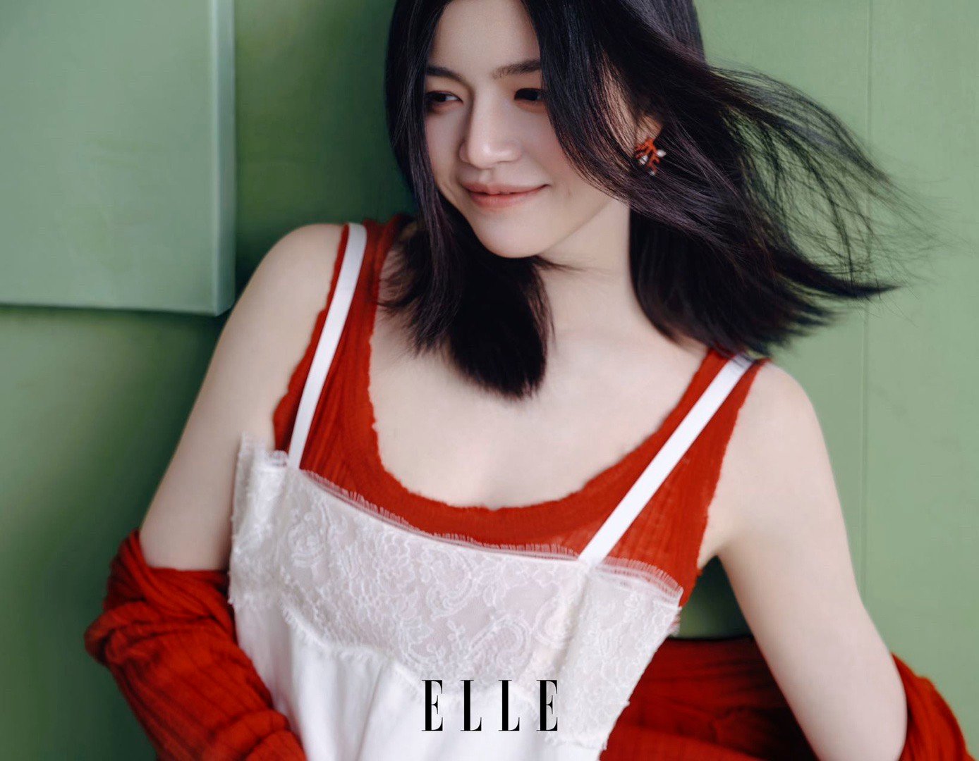 陈妍希开春ELLE大片陈妍希马卡龙色系大片  春天该是什么颜色？用一组马卡龙色系