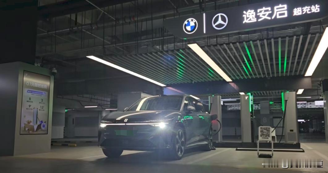 极氪7X在我们手上用了一段时间了，我们之前在华为600kW液冷超充桩，录得477