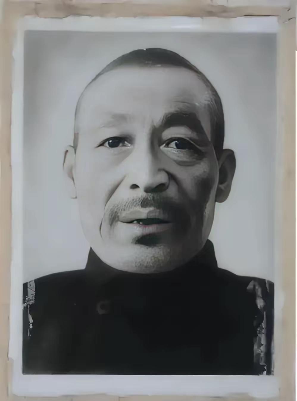 这位星夜跋涉一百多里路赶来报信的，根本不是什么普通的农民。他叫任廷栋，是一位在河