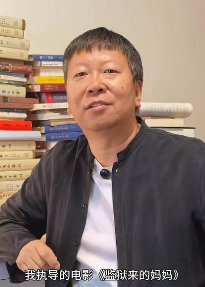 导演秦晓宇公开发视频痛批汤家凤！没想到汤家凤仅甩出一句反问直接绝杀：“你的电影为