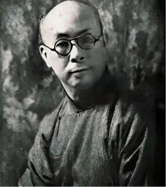 中国最大汉奸是谁？远比汪精卫更加可恨。若是无他，日本连中国大门都进不了，这个汉奸