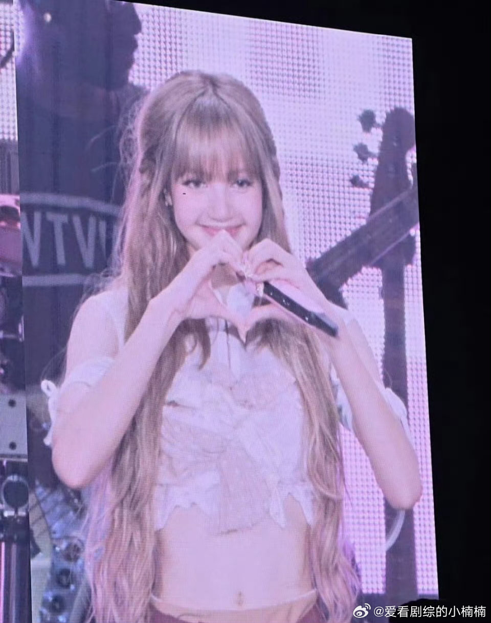 Lisa美出新高度NewWomanRemix ​Lisa美出新高度 ​​​