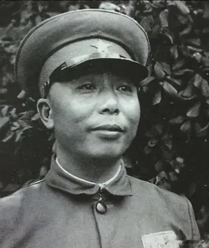 1948年最惊险乌龙！司令员误闯敌营，百余枪口下竟逆转战局
 
1948年，宋时
