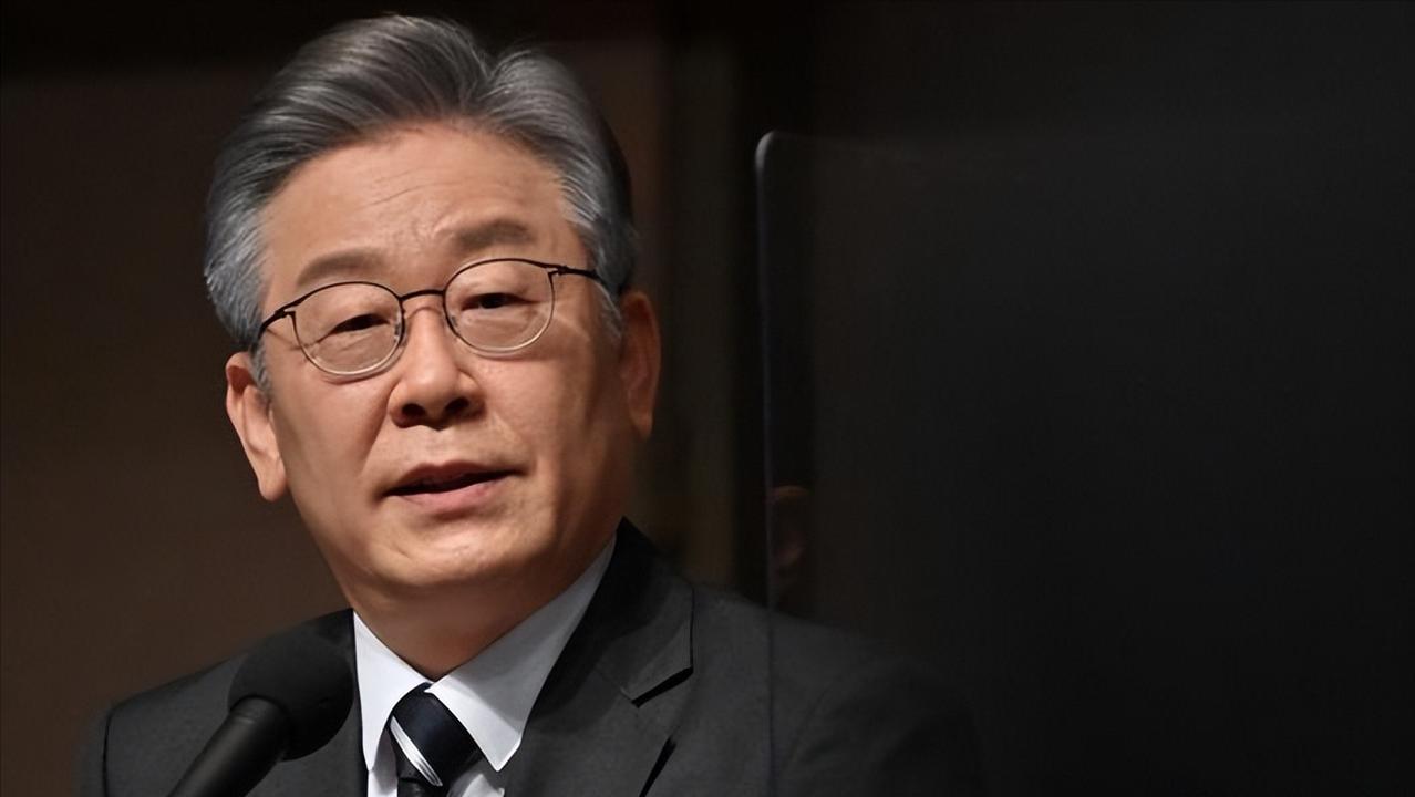 李在明指示严查海警殉职事件，要求外部机构确保公正 

9月15日，韩国总统李在明